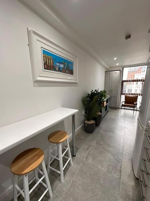 Boutique Style Apartment Belfast Extérieur photo